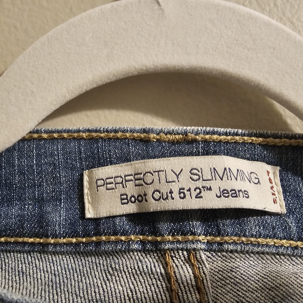 Levi 512 Perfectly Slimming Jeans